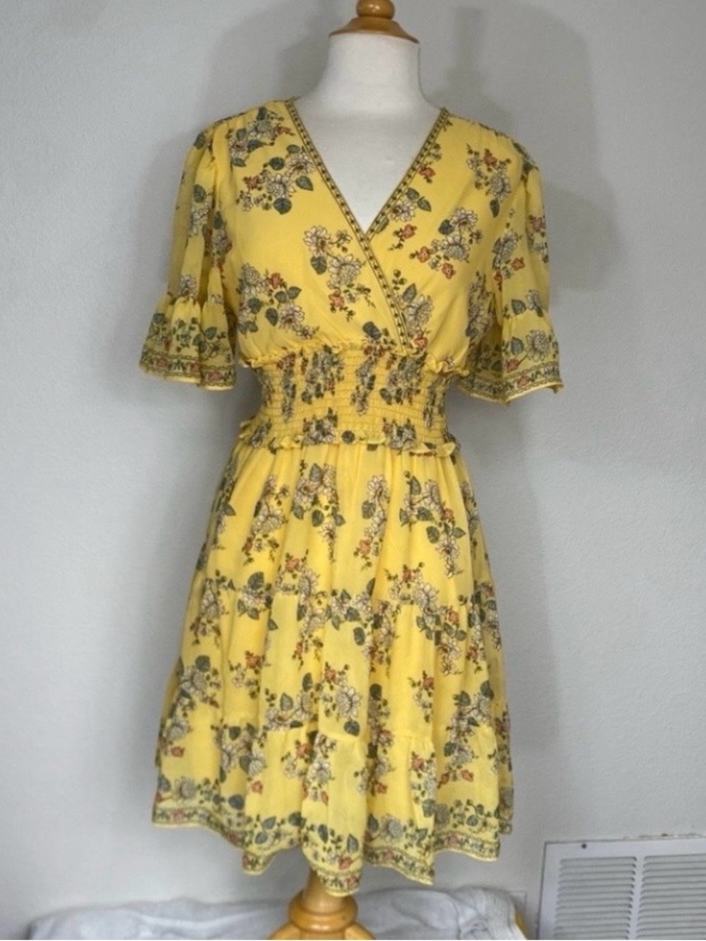 Max Studio Women's Yellow Floral Smock Waist Flutter Sleeve Mini Dress Size M